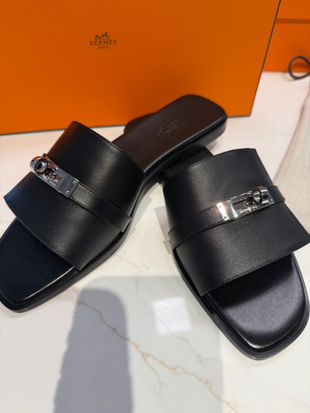 Hermes Giulia Sandal, Noir